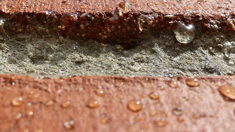 Penetrating damp treatment on brickwork